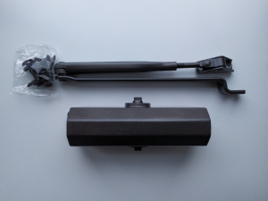 Доводчик дверной DORMA TS 77 EN-4, 120 кг., с рычагом, ТЕМНО-КОРИЧНЕВЫЙ (RAL 8022)(12 шт./упаковка)